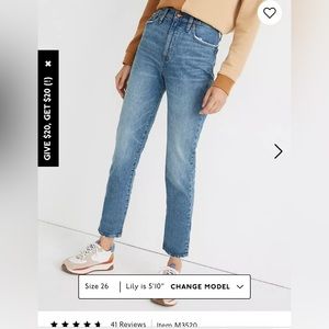 Madewell Classic Straight Jeans in Nearwood Wash